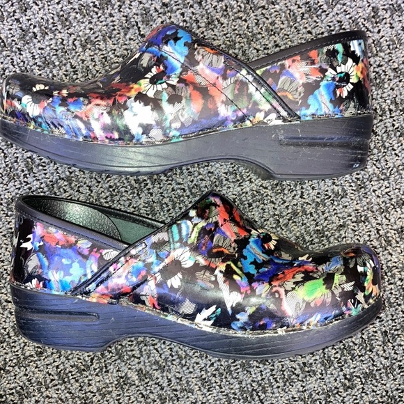 Dansko floral clogs size 39 - Picture 1 of 8